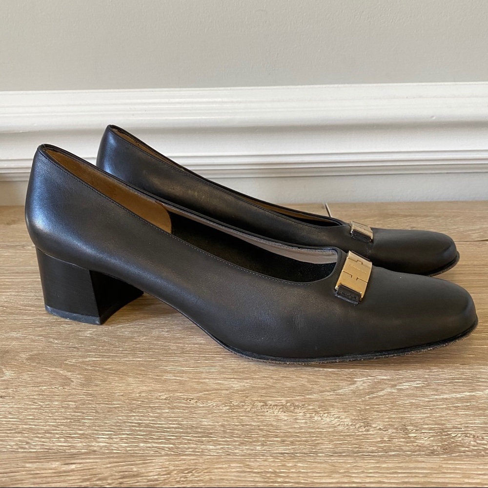 Salvatore Ferragamo Classic Black Leather Block Heel Pumps Gold Logo Bar Accent